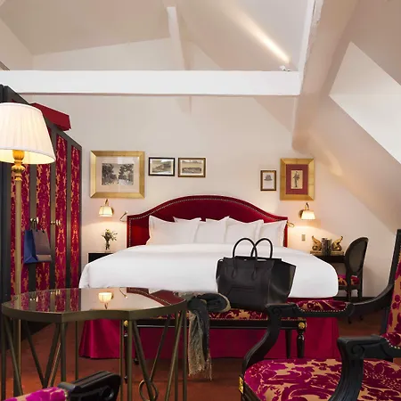 Hotel La Du Marais 4*