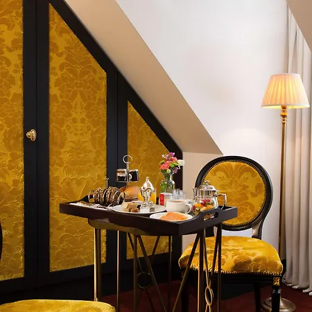 Hotel La Du Marais Parigi