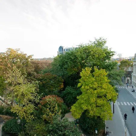 La Du Marais